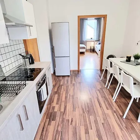 公寓 Modern 3-room With Winter Garden, Free Parking In - Ha01 *