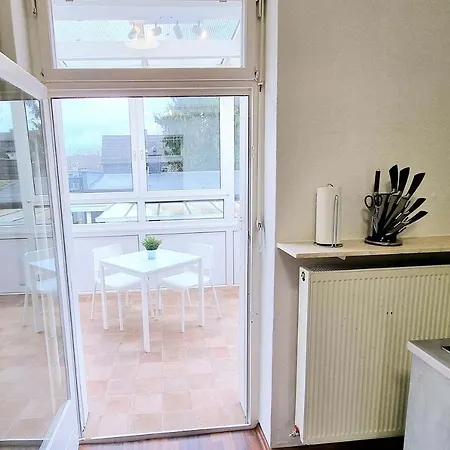 公寓 Modern 3-room With Winter Garden, Free Parking In - Ha01 *