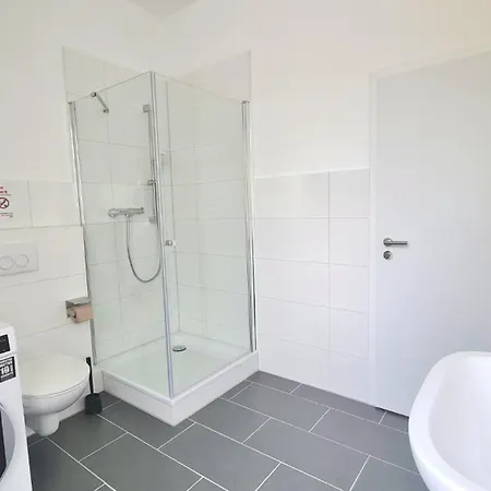 公寓 Modern 3-room With Winter Garden, Free Parking In - Ha01 *