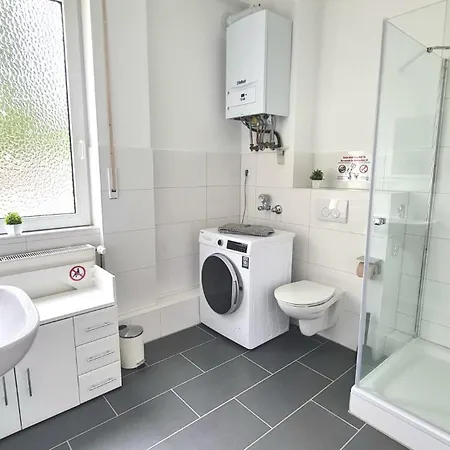 Modern 3-room With Winter Garden, Free Parking In - Ha01 *