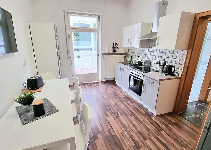 Διαμέρισμα Modern 3-room With Winter Garden, Free Parking In - Ha01