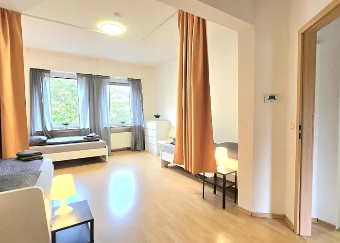 Modern 3-room With Winter Garden, Free Parking In - Ha01 아파트